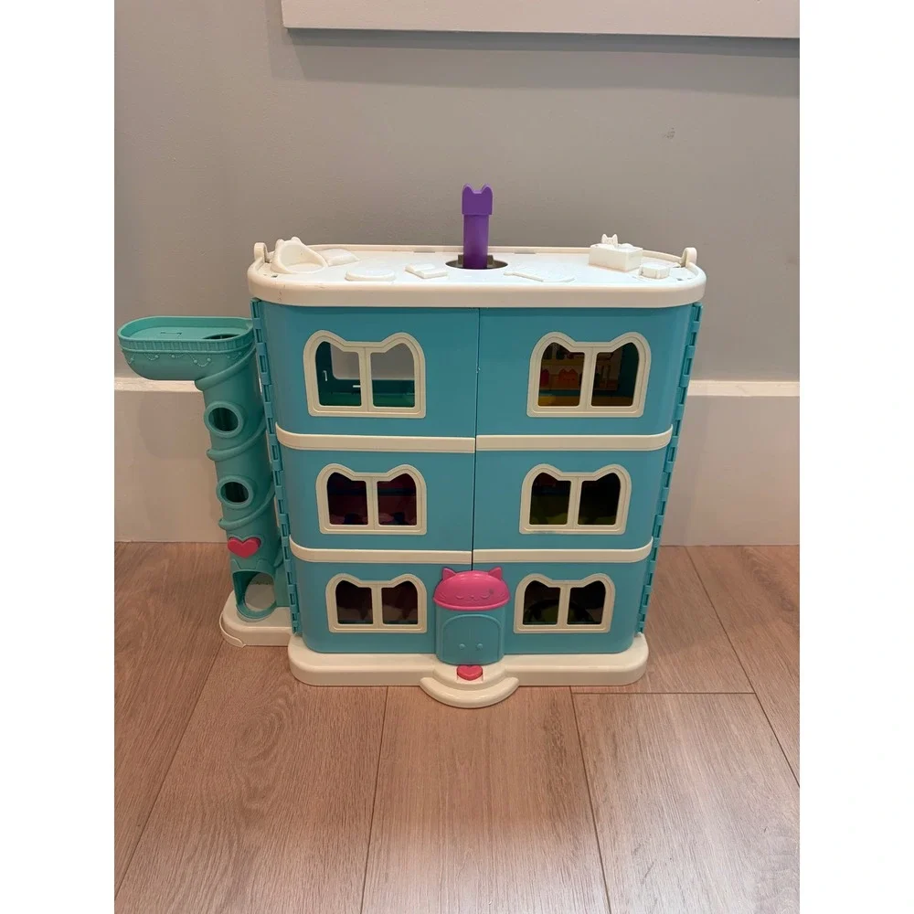 Gabby's Dollhouse Purrfect Dollhouse Playset with Figures Plays Music & Phrases